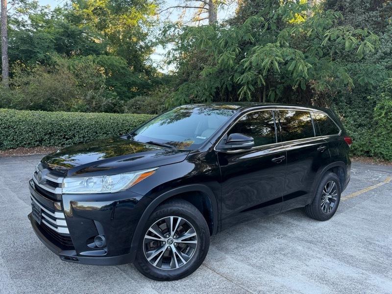 Toyota Highlander LE Plus FWD V6 2018
