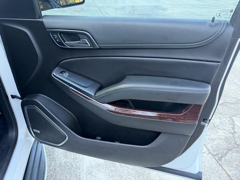GMC Yukon XL SLE 4WD 2019