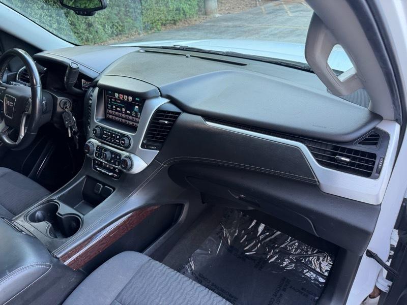 GMC Yukon XL SLE 4WD 2019