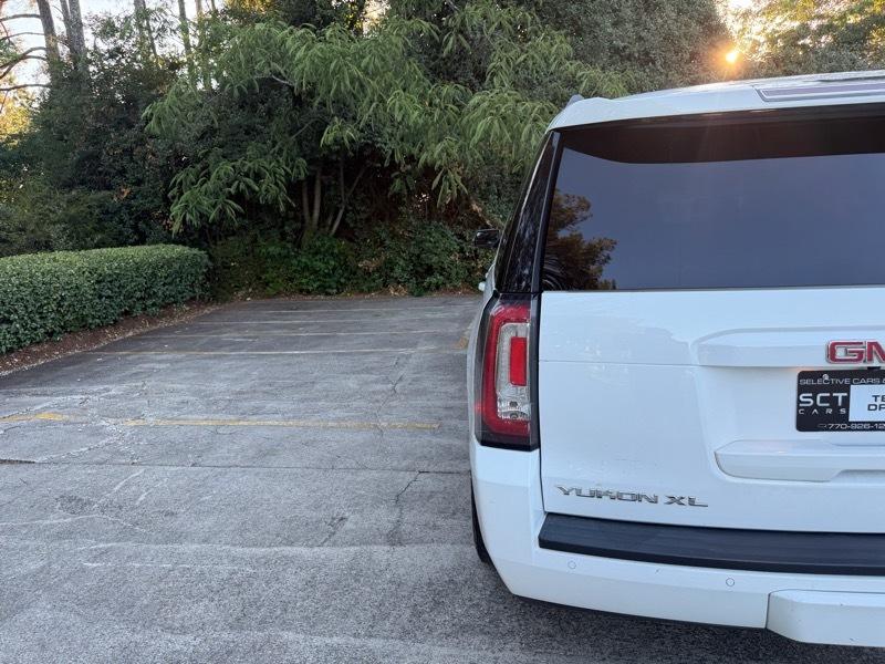 GMC Yukon XL SLE 4WD 2019