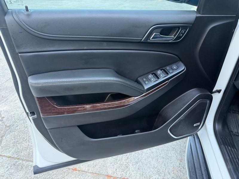 GMC Yukon XL SLE 4WD 2019