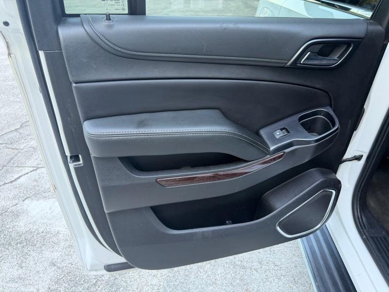 GMC Yukon XL SLE 4WD 2019