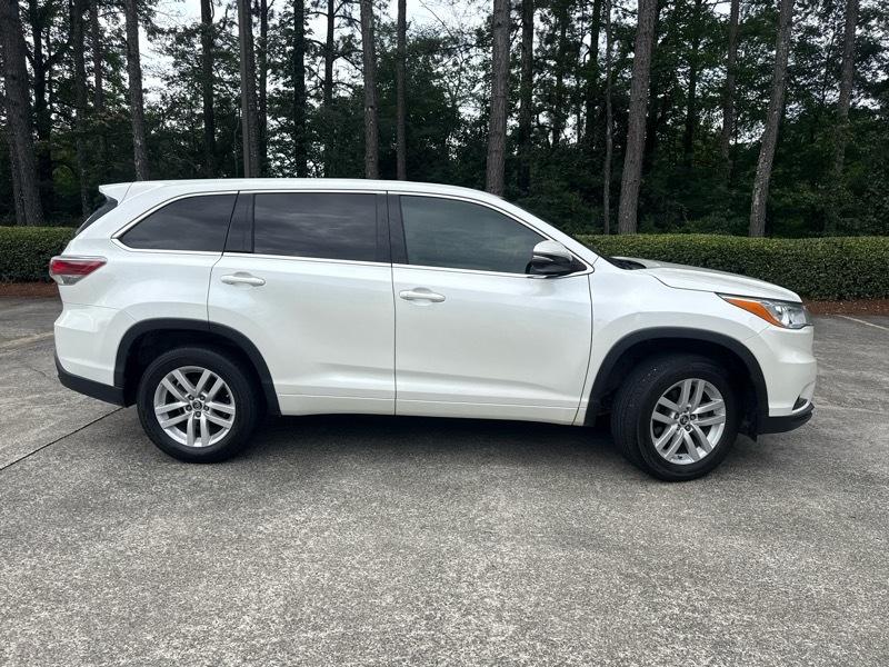 Toyota Highlander LE FWD I4 2016