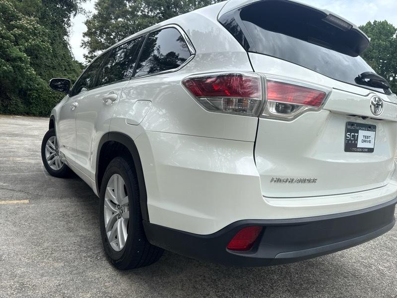 Toyota Highlander LE FWD I4 2016