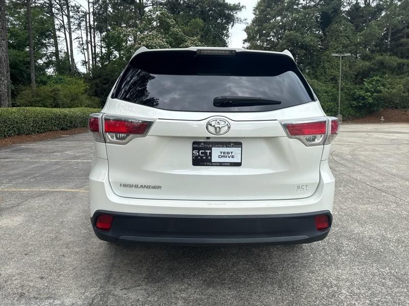 Toyota Highlander LE FWD I4 2016