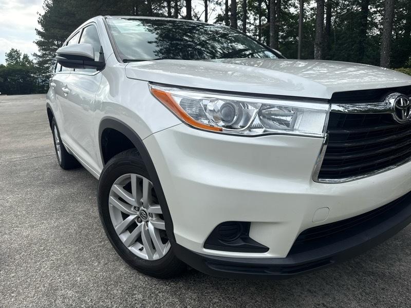 Toyota Highlander LE FWD I4 2016