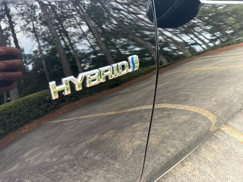 Toyota Camry Hybrid LE 2012