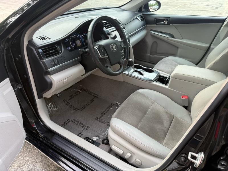 Toyota Camry Hybrid LE 2012