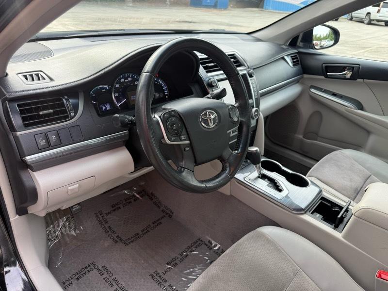 Toyota Camry Hybrid LE 2012