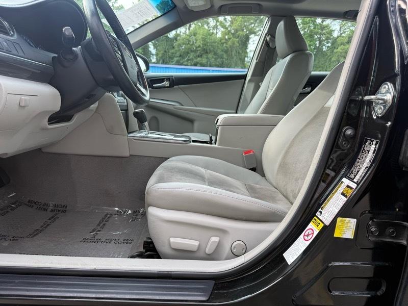 Toyota Camry Hybrid LE 2012