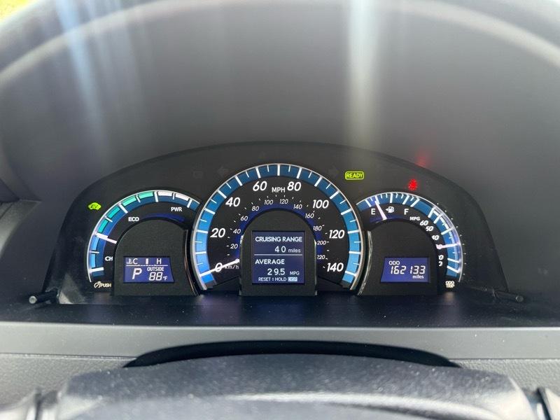 Toyota Camry Hybrid LE 2012