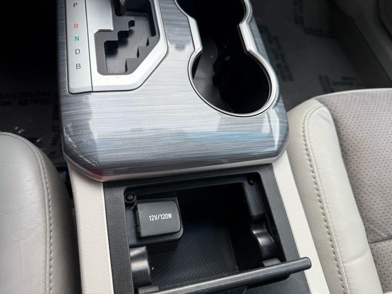 Toyota Camry Hybrid LE 2012