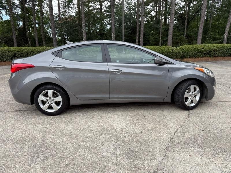 Hyundai Elantra Limited 2012