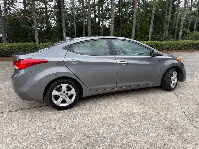 Hyundai Elantra Limited 2012