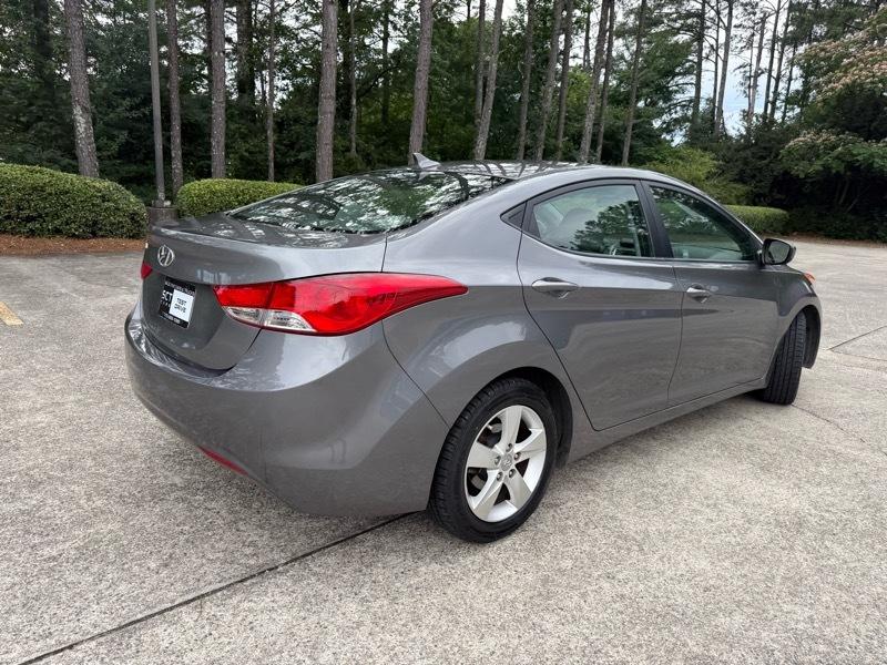 Hyundai Elantra Limited 2012