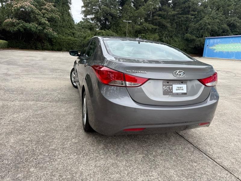 Hyundai Elantra Limited 2012