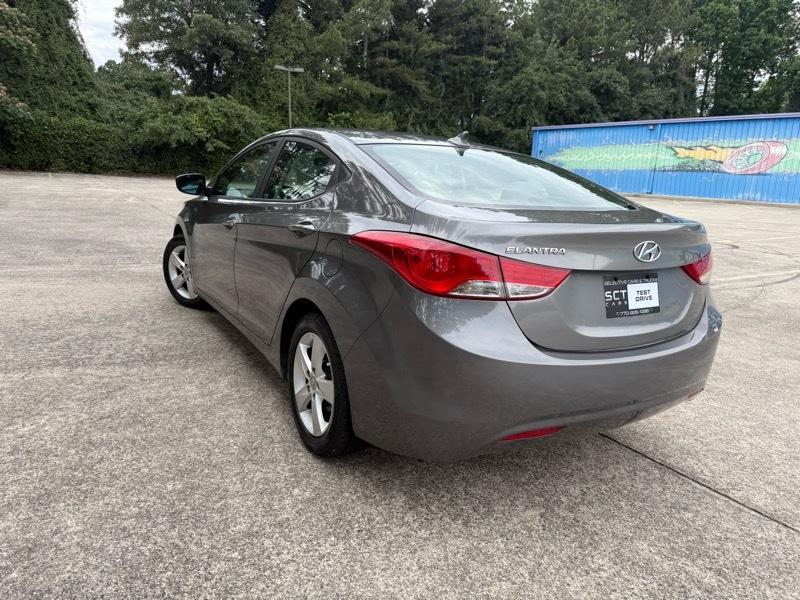 Hyundai Elantra Limited 2012