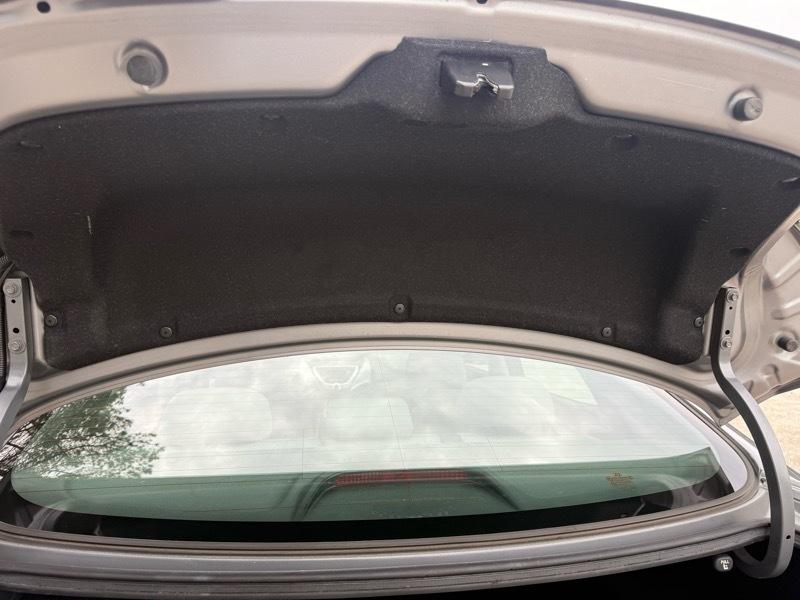 Hyundai Elantra Limited 2012
