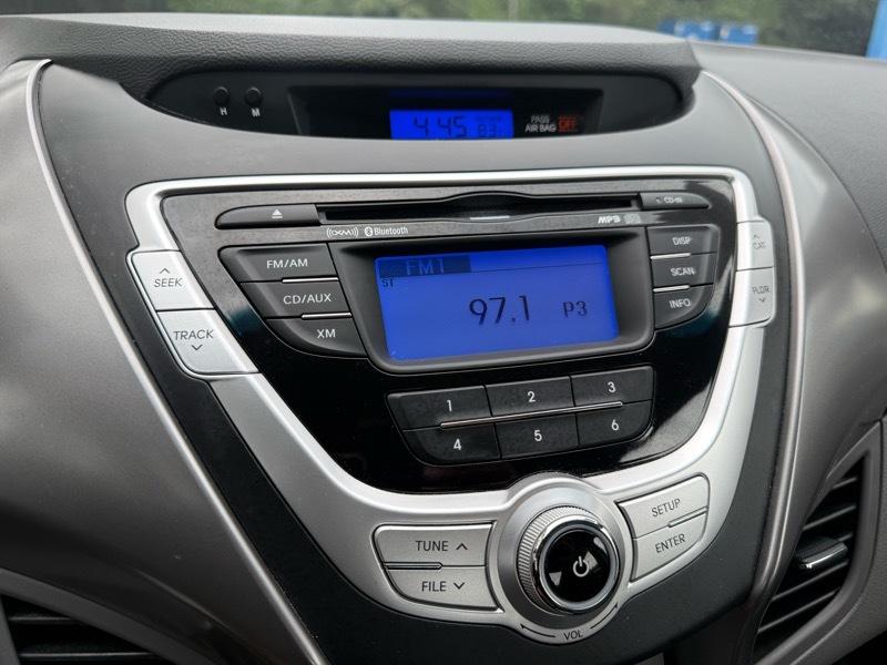 Hyundai Elantra Limited 2012