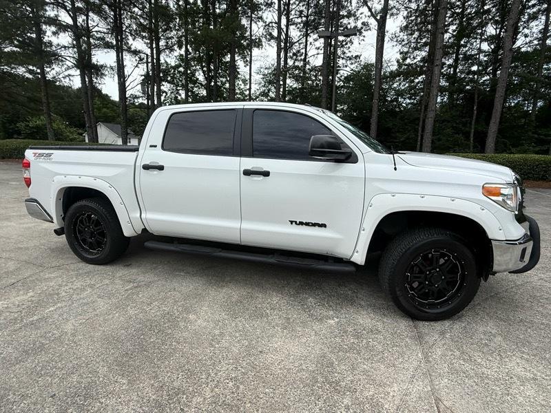 Toyota Tundra SR5 4.6L V8 CrewMax 2WD 2017