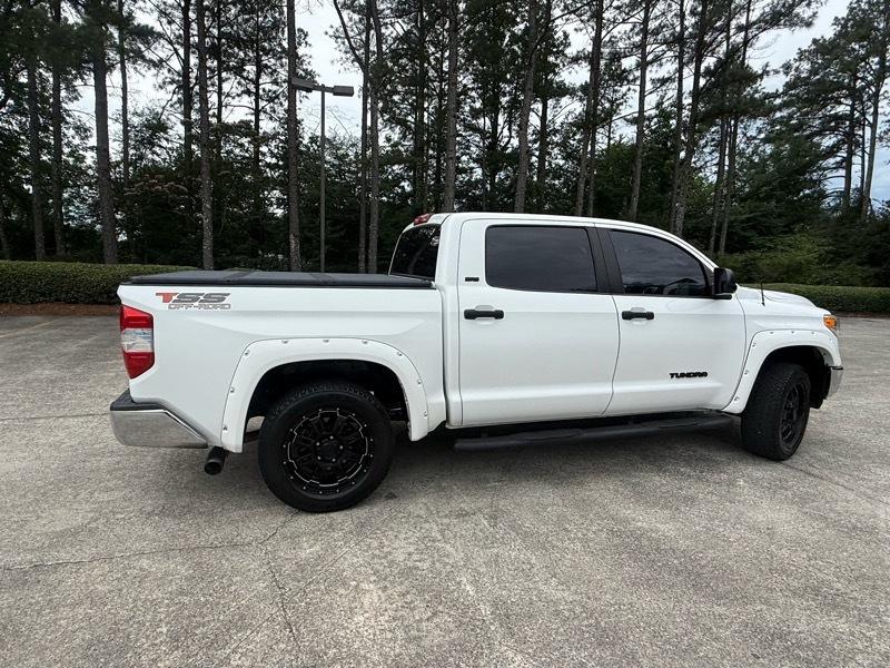 Toyota Tundra SR5 4.6L V8 CrewMax 2WD 2017