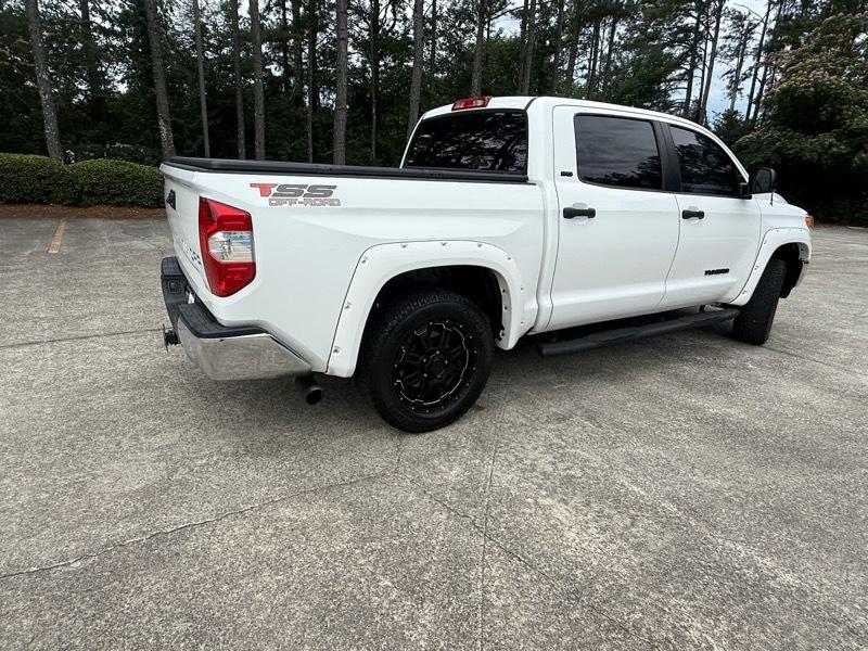 Toyota Tundra SR5 4.6L V8 CrewMax 2WD 2017