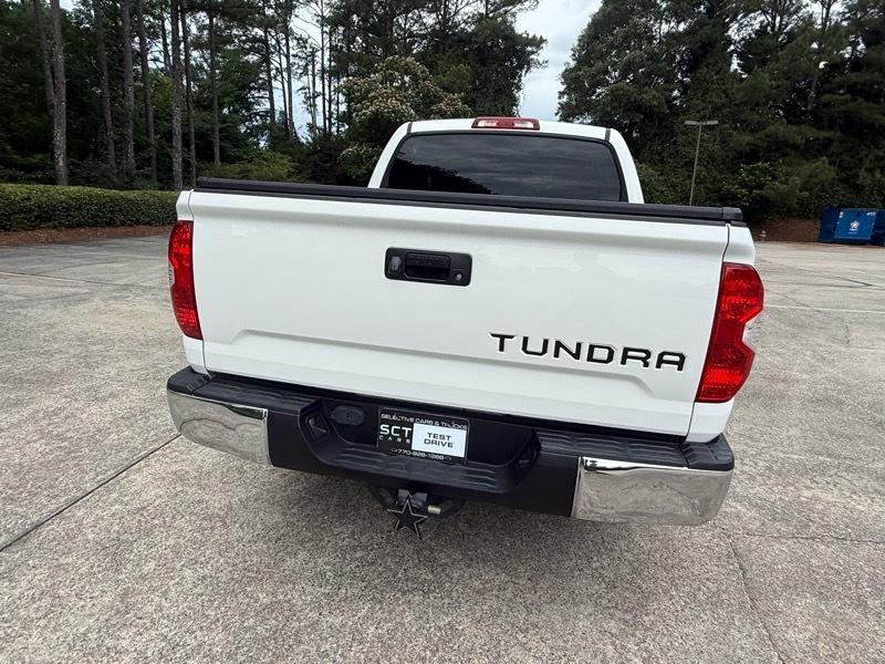 Toyota Tundra SR5 4.6L V8 CrewMax 2WD 2017