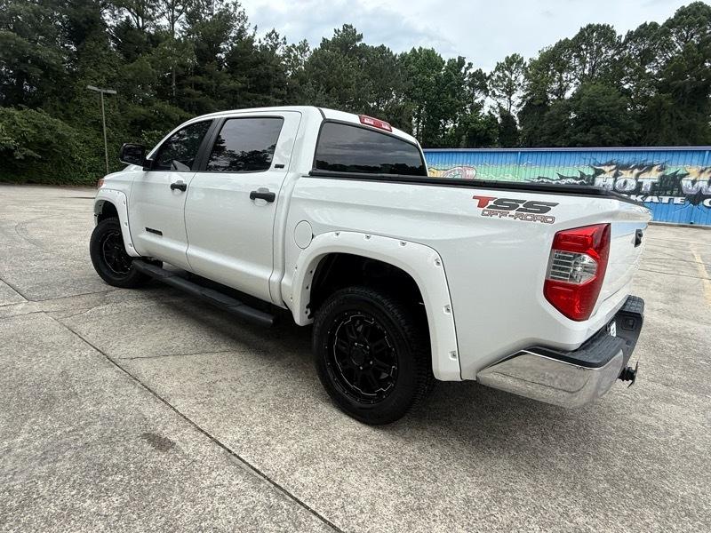 Toyota Tundra SR5 4.6L V8 CrewMax 2WD 2017