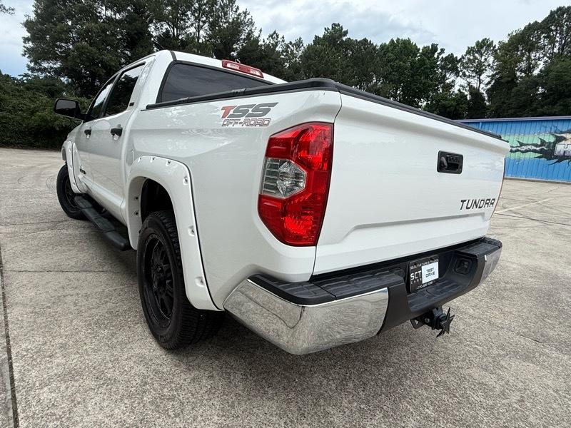 Toyota Tundra SR5 4.6L V8 CrewMax 2WD 2017