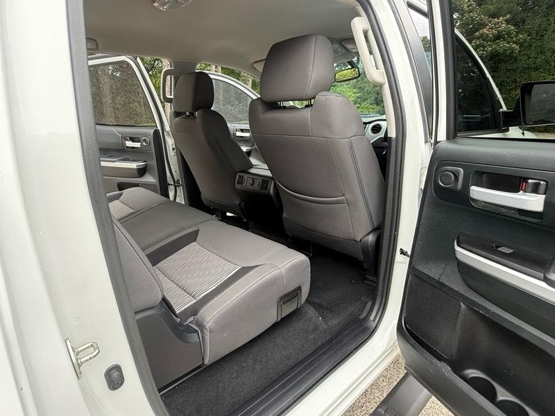 Toyota Tundra SR5 4.6L V8 CrewMax 2WD 2017