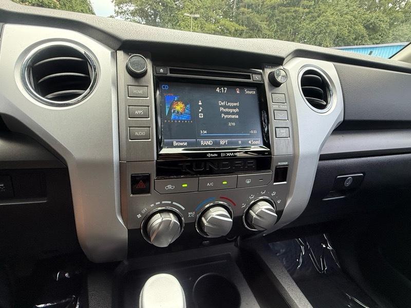 Toyota Tundra SR5 4.6L V8 CrewMax 2WD 2017