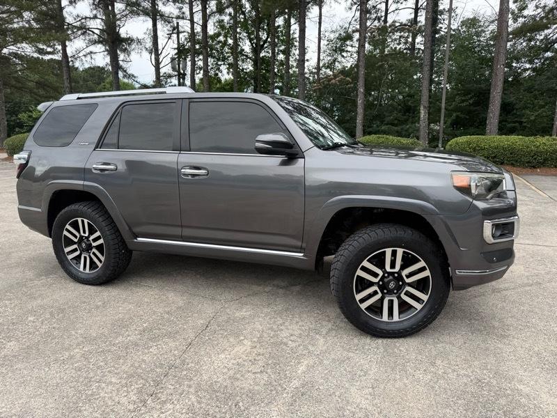 Toyota 4Runner SR5 4WD 2016