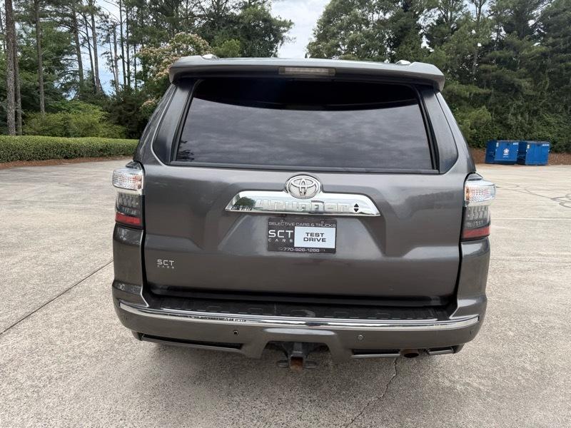 Toyota 4Runner SR5 4WD 2016