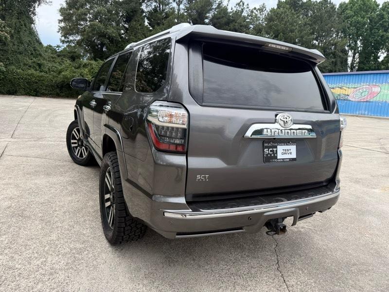 Toyota 4Runner SR5 4WD 2016