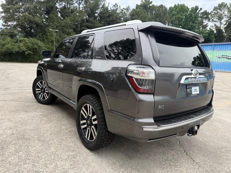 Toyota 4Runner SR5 4WD 2016