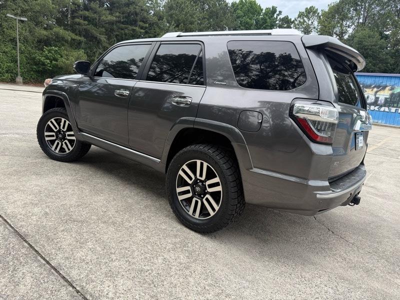 Toyota 4Runner SR5 4WD 2016