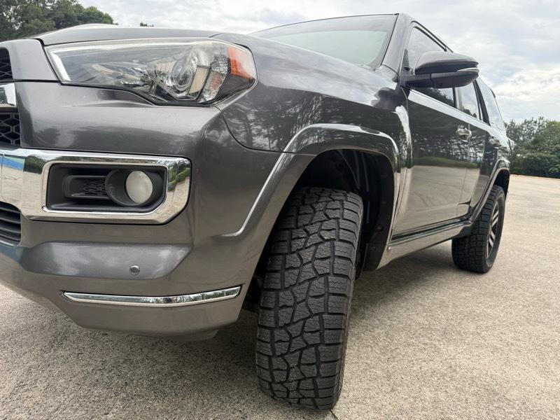 Toyota 4Runner SR5 4WD 2016