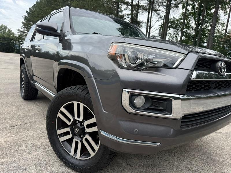 Toyota 4Runner SR5 4WD 2016
