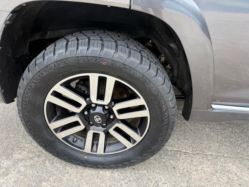 Toyota 4Runner SR5 4WD 2016
