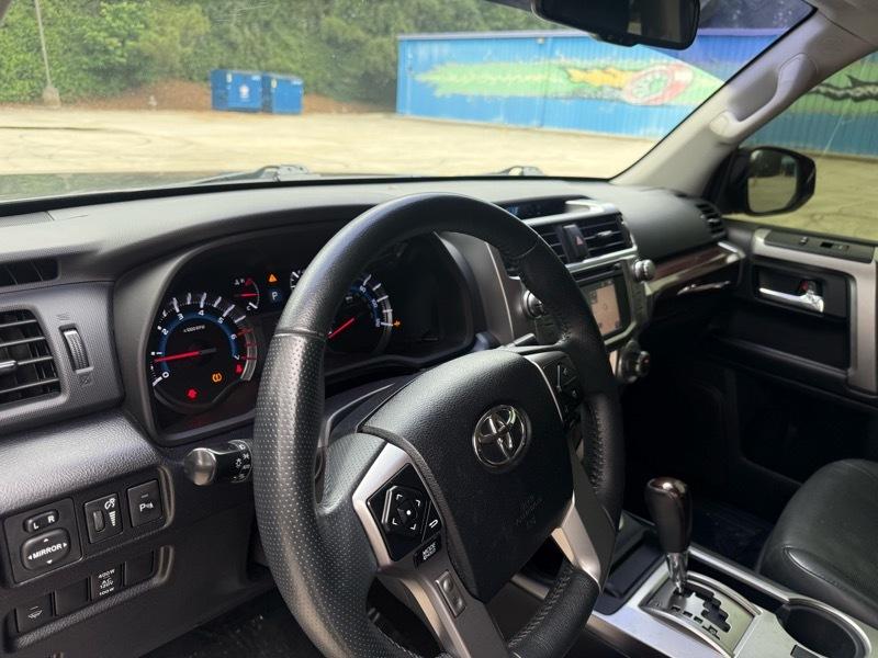 Toyota 4Runner SR5 4WD 2016