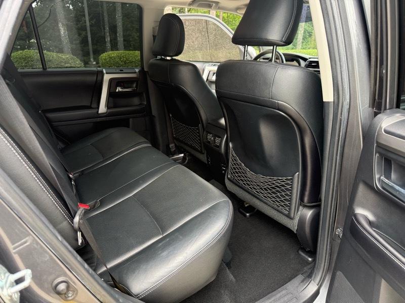 Toyota 4Runner SR5 4WD 2016