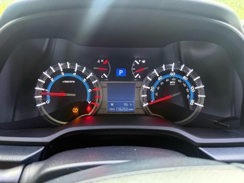 Toyota 4Runner SR5 4WD 2016