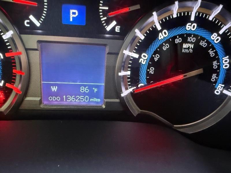 Toyota 4Runner SR5 4WD 2016