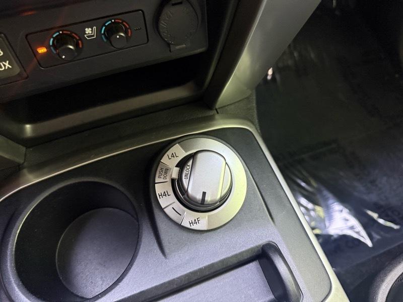Toyota 4Runner SR5 4WD 2016