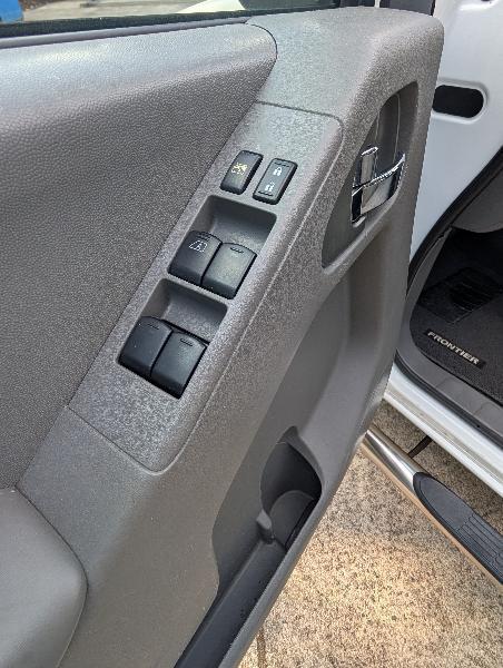 Nissan Frontier SV Crew Cab 2WD 2019
