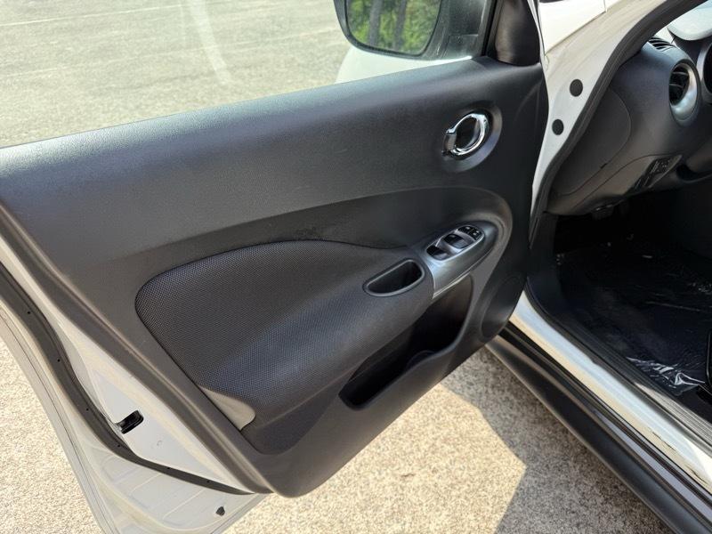 Nissan Juke S FWD 2015