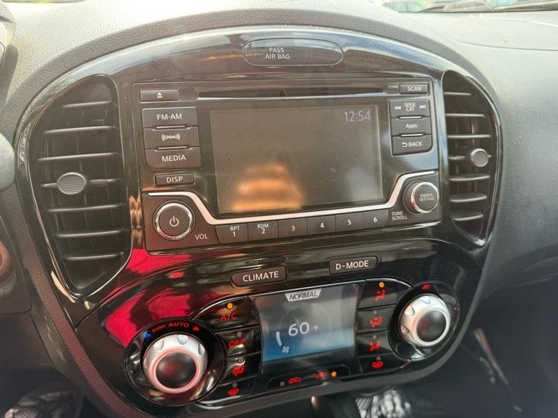 Nissan Juke S FWD 2015