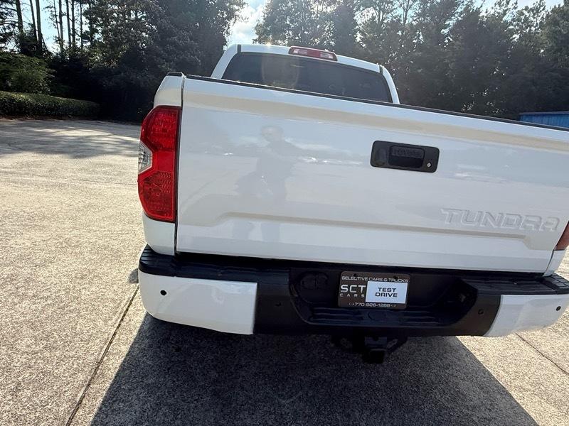 Toyota Tundra SR5 5.7L V8 FFV CrewMax 4WD 2018