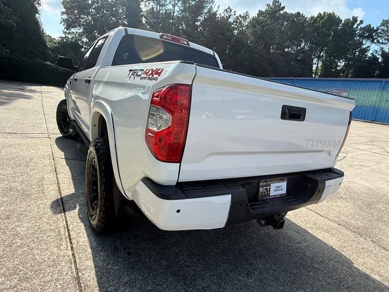 Toyota Tundra SR5 5.7L V8 FFV CrewMax 4WD 2018