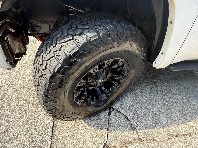 Toyota Tundra SR5 5.7L V8 FFV CrewMax 4WD 2018